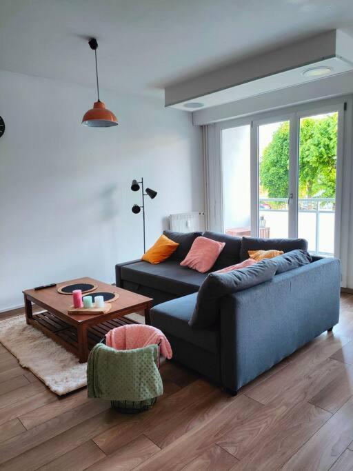 Chaleureux Appartement. Dinan Exterior photo
